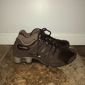 brown nike shox